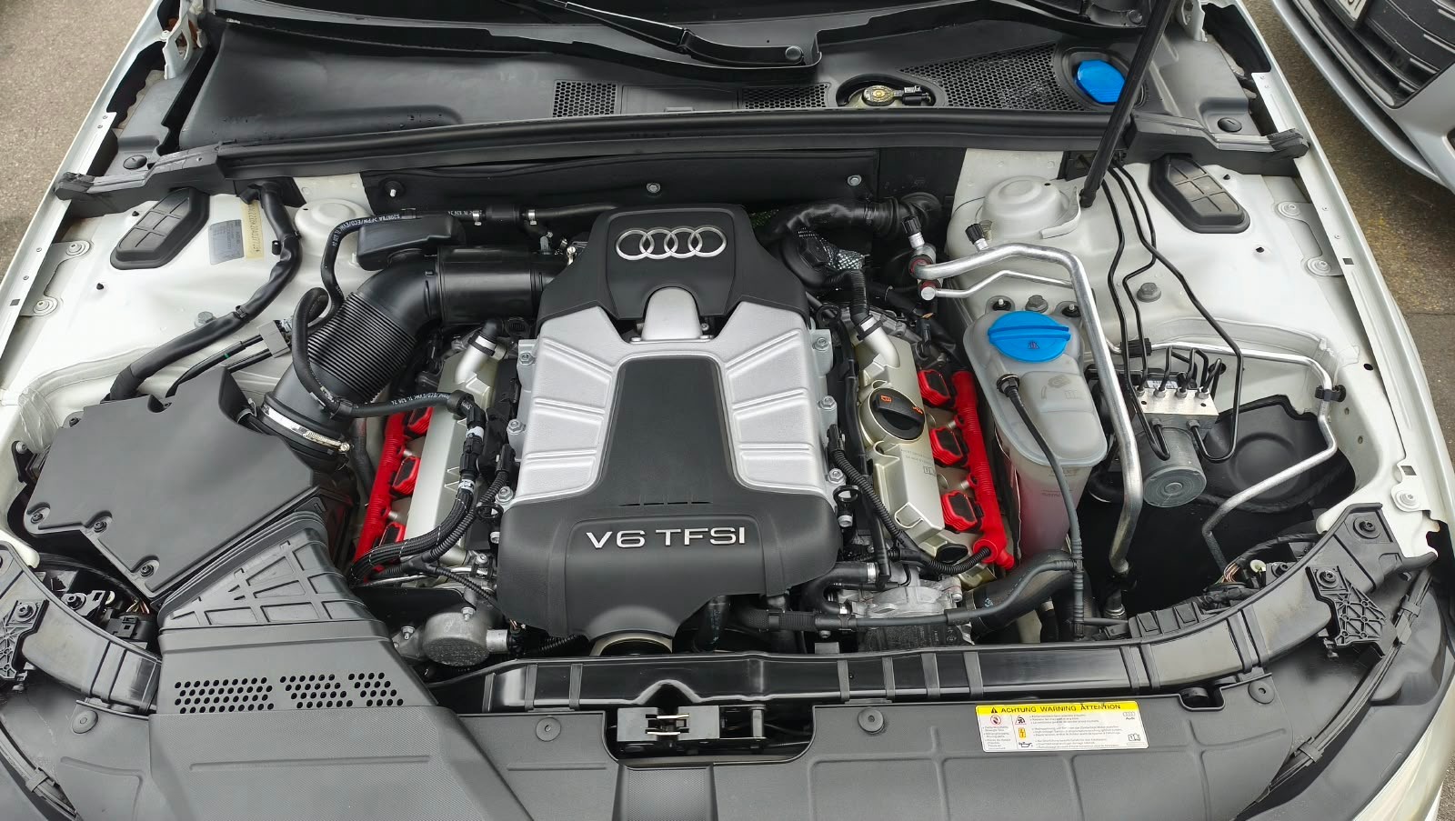 AUDI S4 Limousine 3.0 TFSI quattro S-tronic-image-15