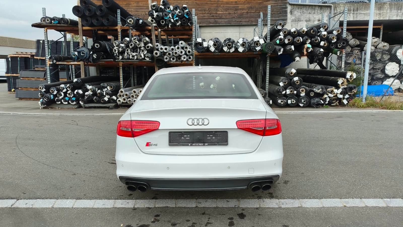 AUDI S4 Limousine 3.0 TFSI quattro S-tronic-image-10