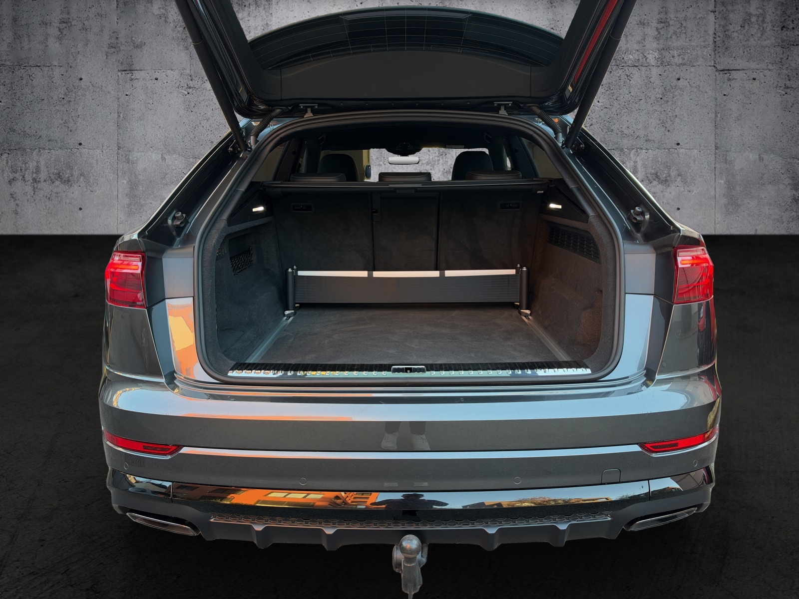 AUDI Q8 SUV 50 TDI quattro 210 kW tiptronic S-Line *CH-FZG. / Gratisservice / Werksgarantie*-image-24
