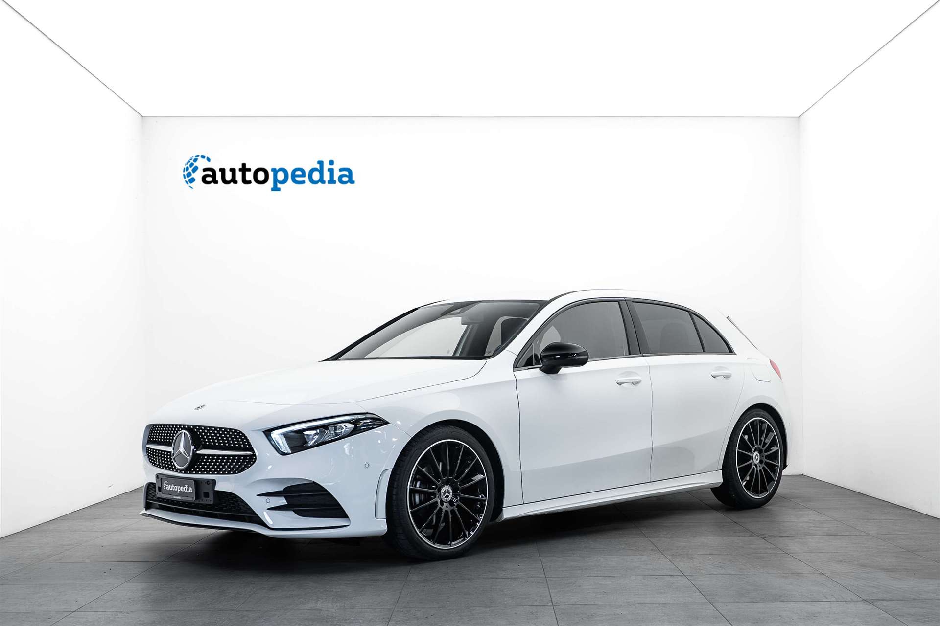 MERCEDES-BENZ MERCEDES-BENZ A 200 AMG Line 7G-DCT