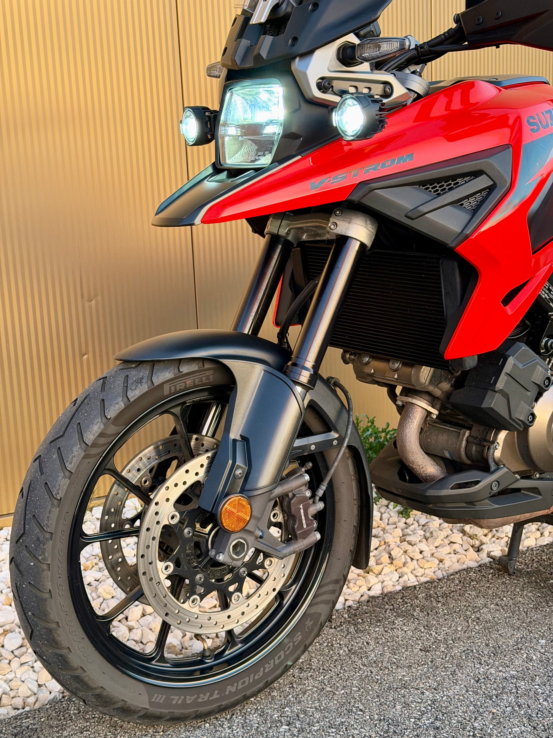 SUZUKI DL 1050-image-8