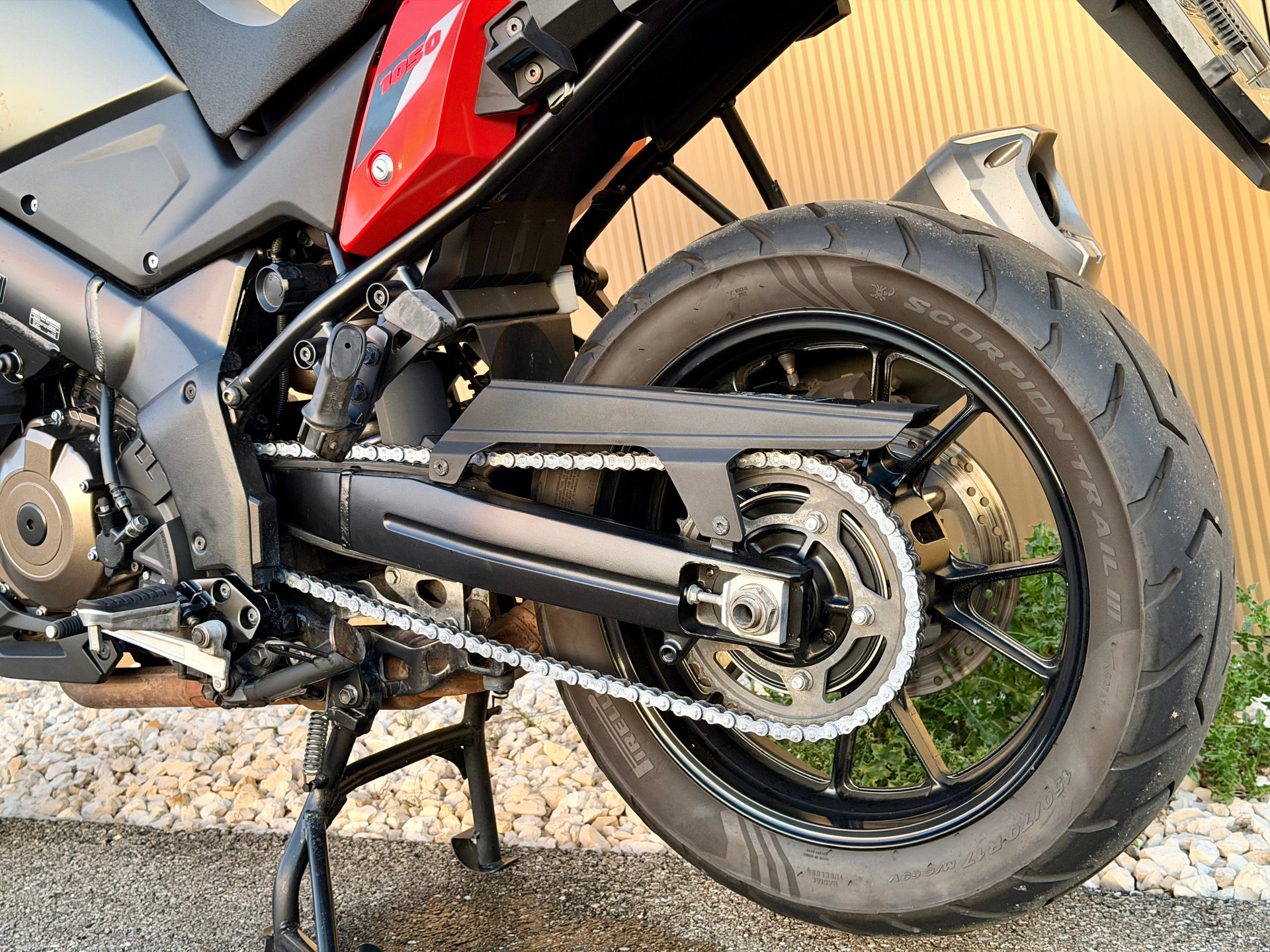 SUZUKI DL 1050-image-13