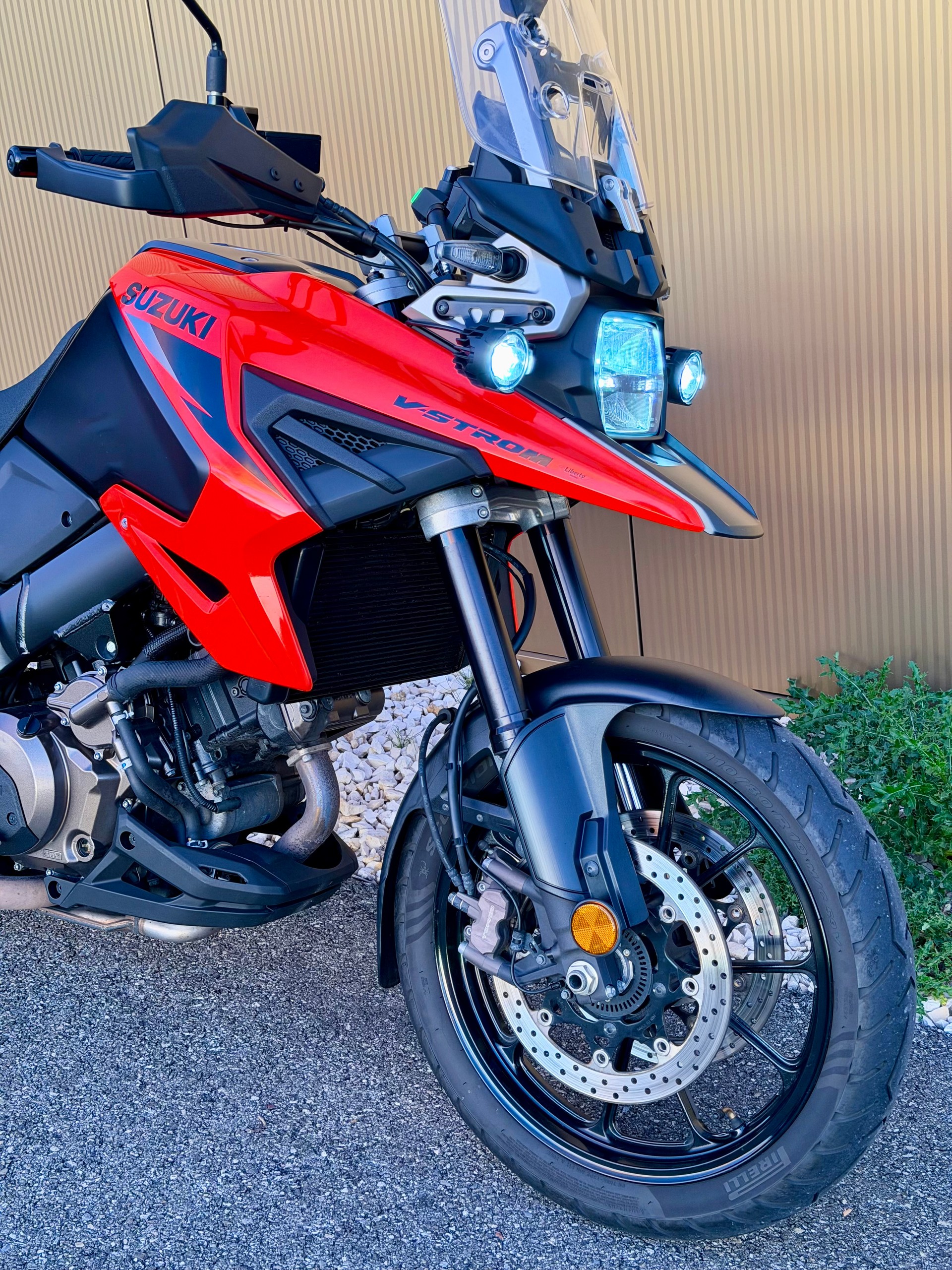 SUZUKI DL 1050-image-1
