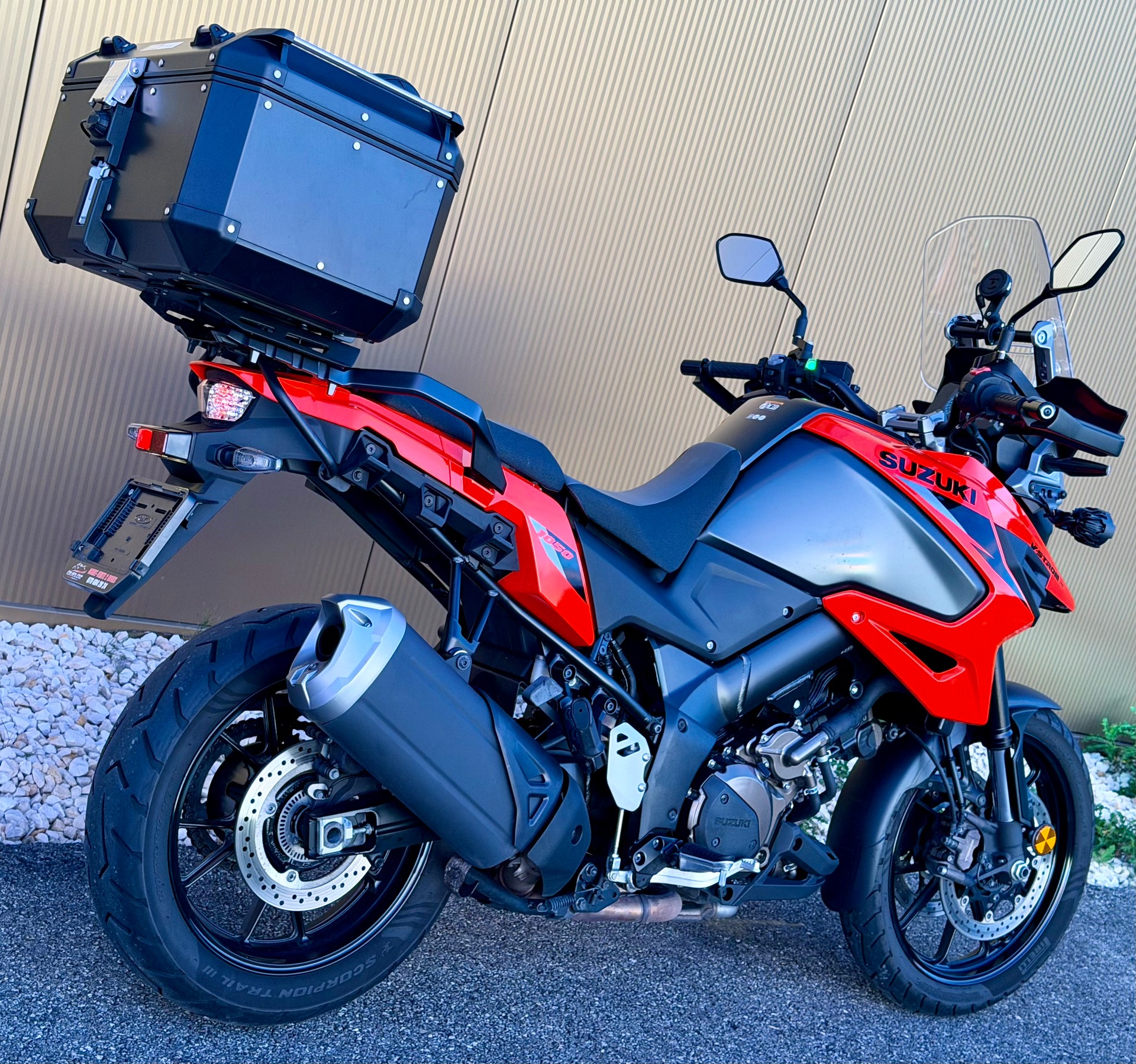 SUZUKI DL 1050-image-4