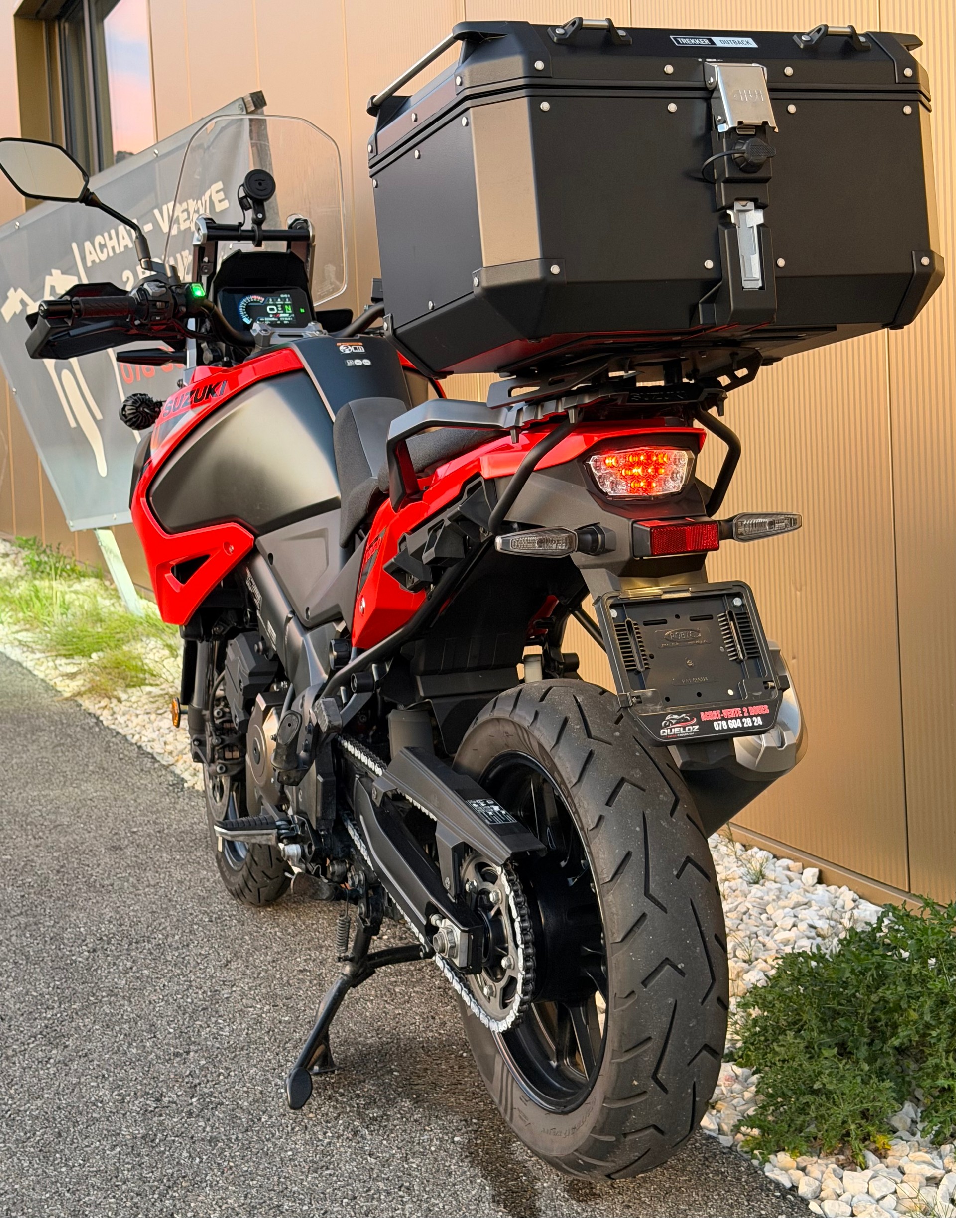 SUZUKI DL 1050-image-12