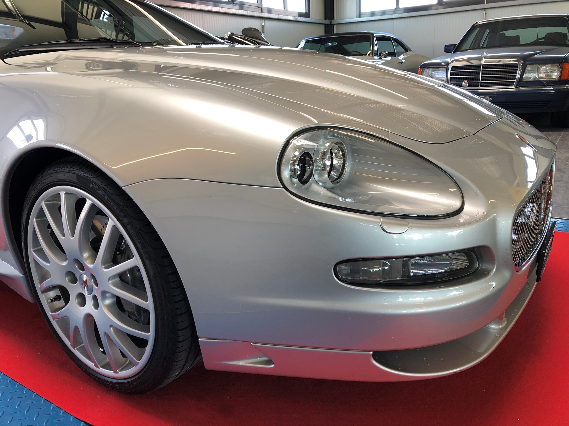 MASERATI Coupé GranSport-showroom-element-1
