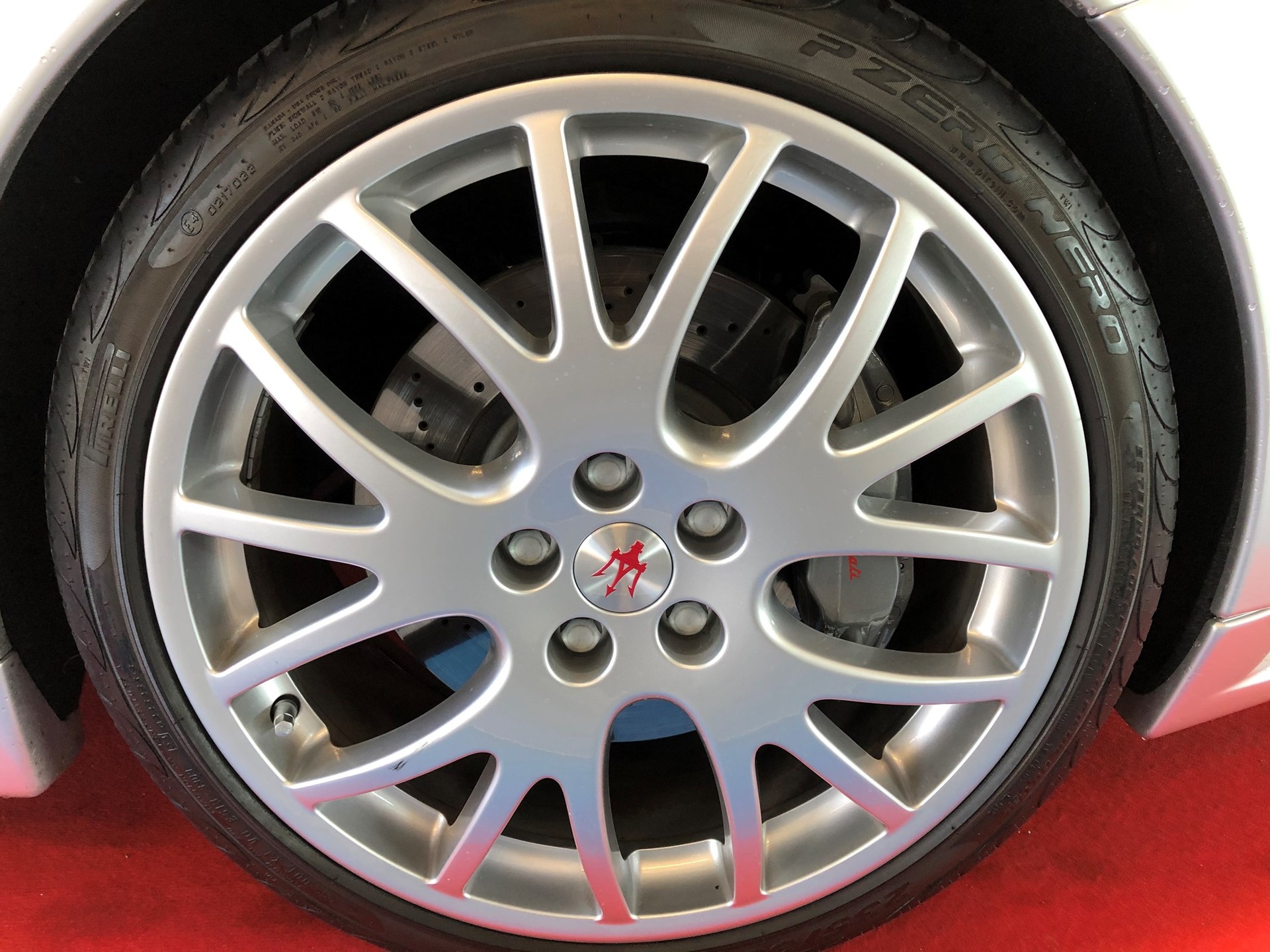 MASERATI Coupé GranSport-showroom-element-2