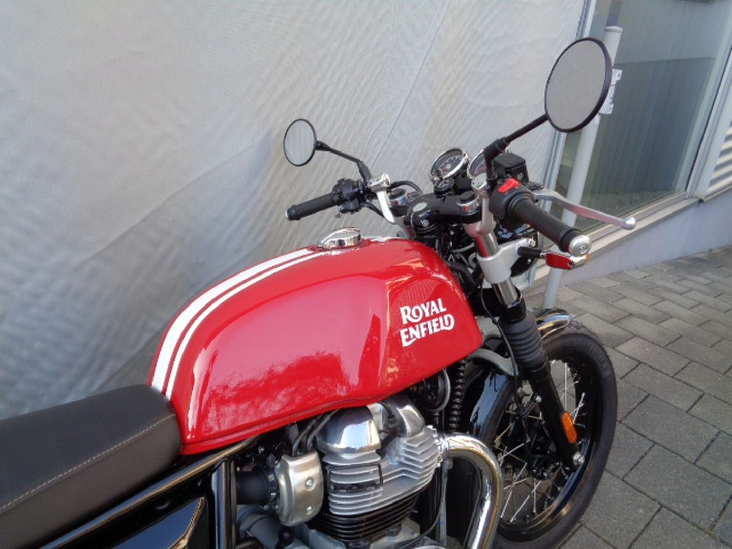 ROYAL ENFIELD GT 650 TWIN E5-image-1
