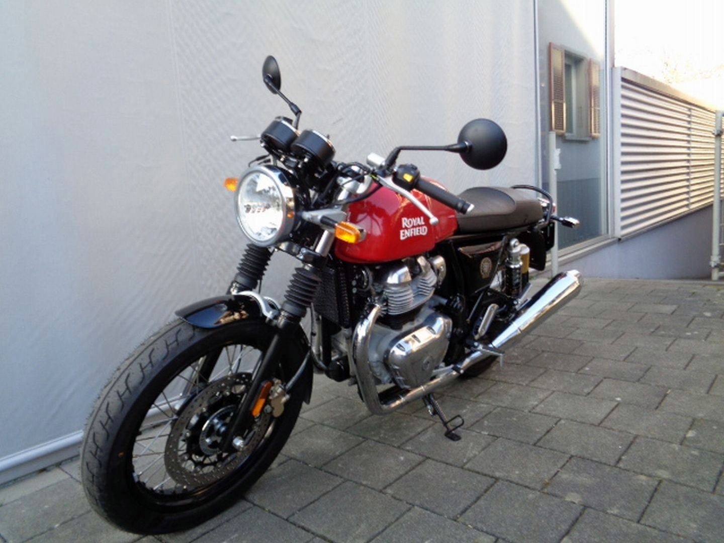 ROYAL ENFIELD GT 650 TWIN E5-image-7