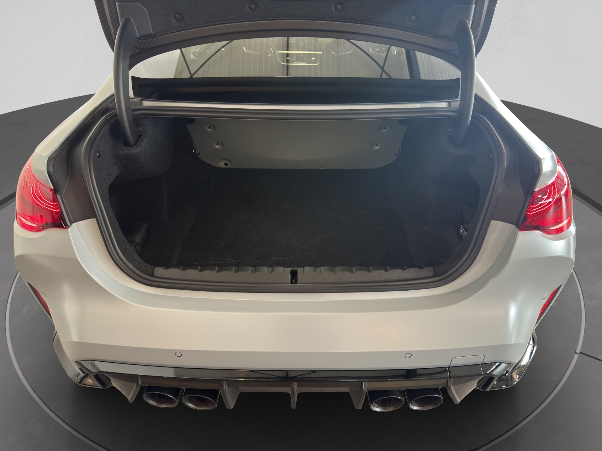 BMW M4 CSL Coupé-image-16