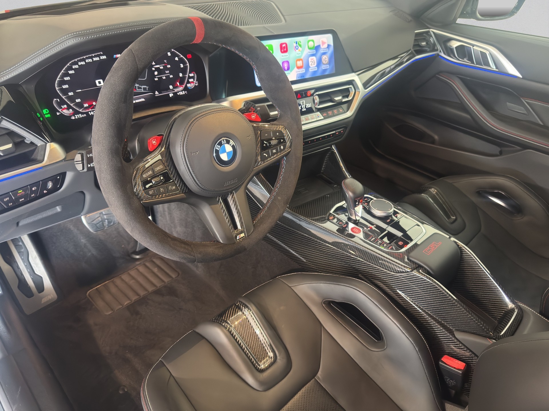 BMW M4 CSL Coupé-image-9