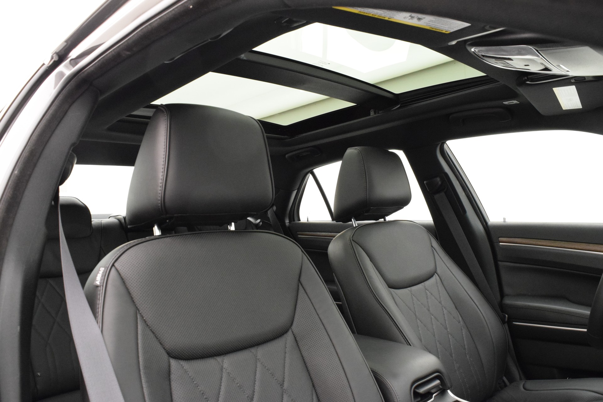 CHRYSLER 300C 5.7 V8-image-13
