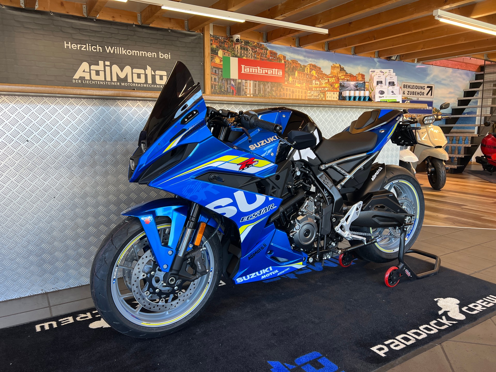 SUZUKI GSX-R 8-image-3