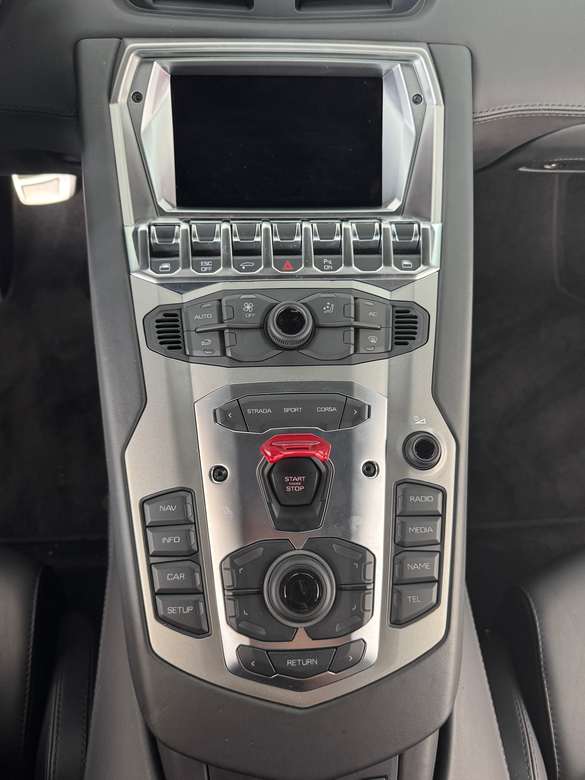 LAMBORGHINI Aventador LP700-4 Coupé E-Gear-image-10