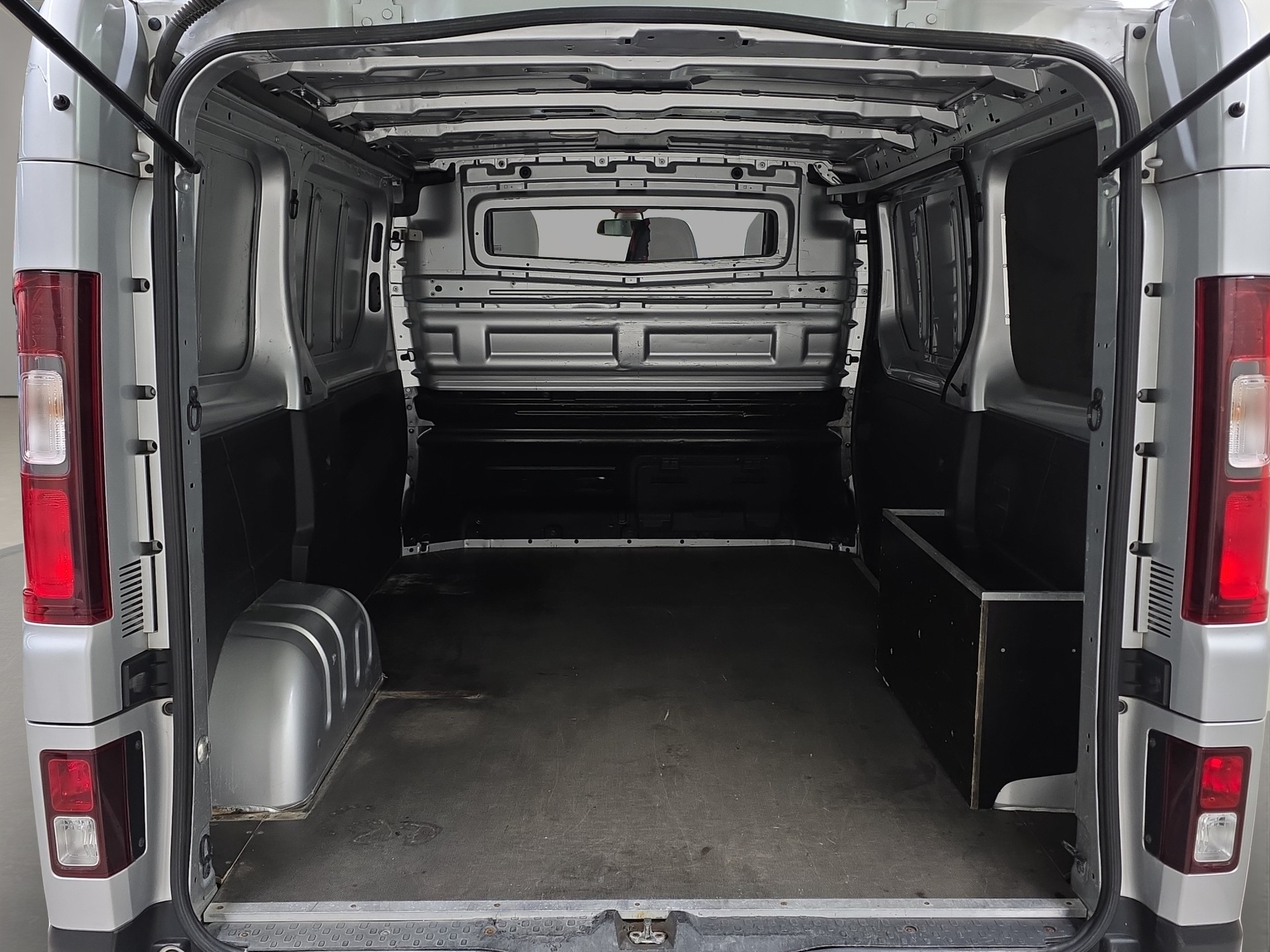 FIAT Talento 29 Kaw. 3098 H1 1.6 EJ 145 Swiss S/S-image-15