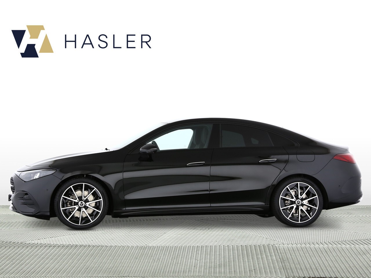 MERCEDES-BENZ CLA 220 8G-DCT 4Matic-showroom-element-2