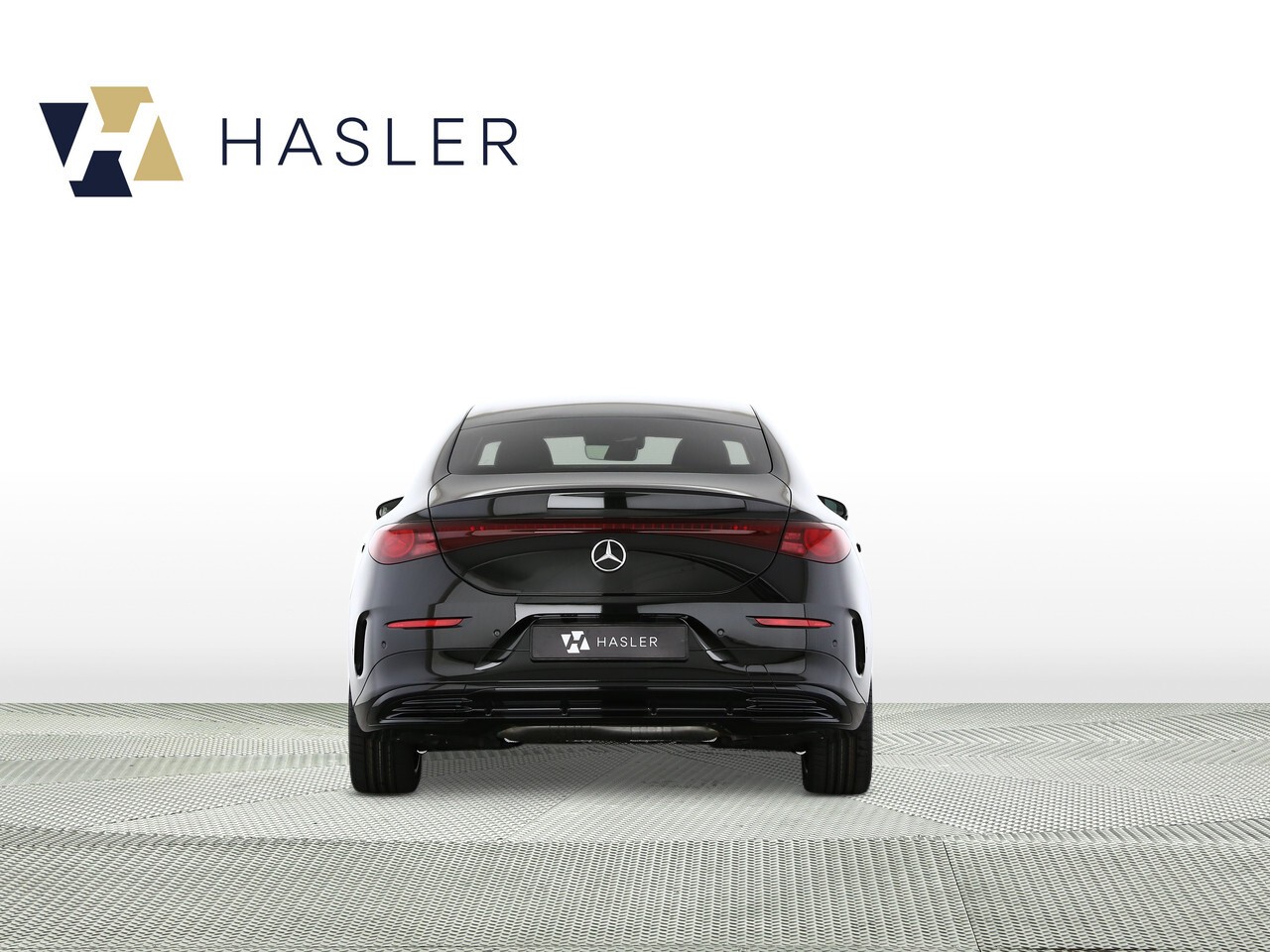 MERCEDES-BENZ CLA 220 8G-DCT 4Matic-image-4