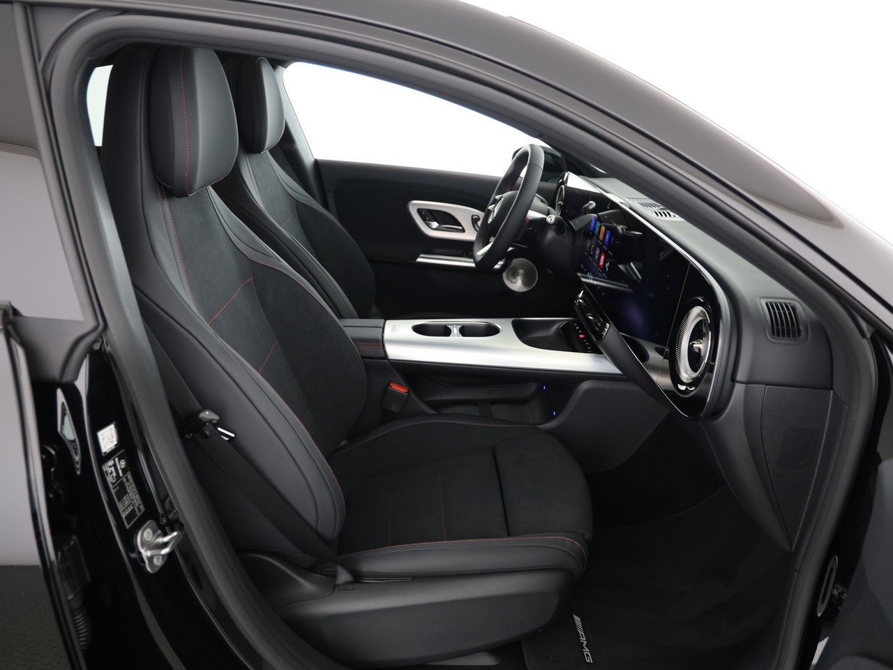 MERCEDES-BENZ CLA 220 8G-DCT 4Matic-image-10