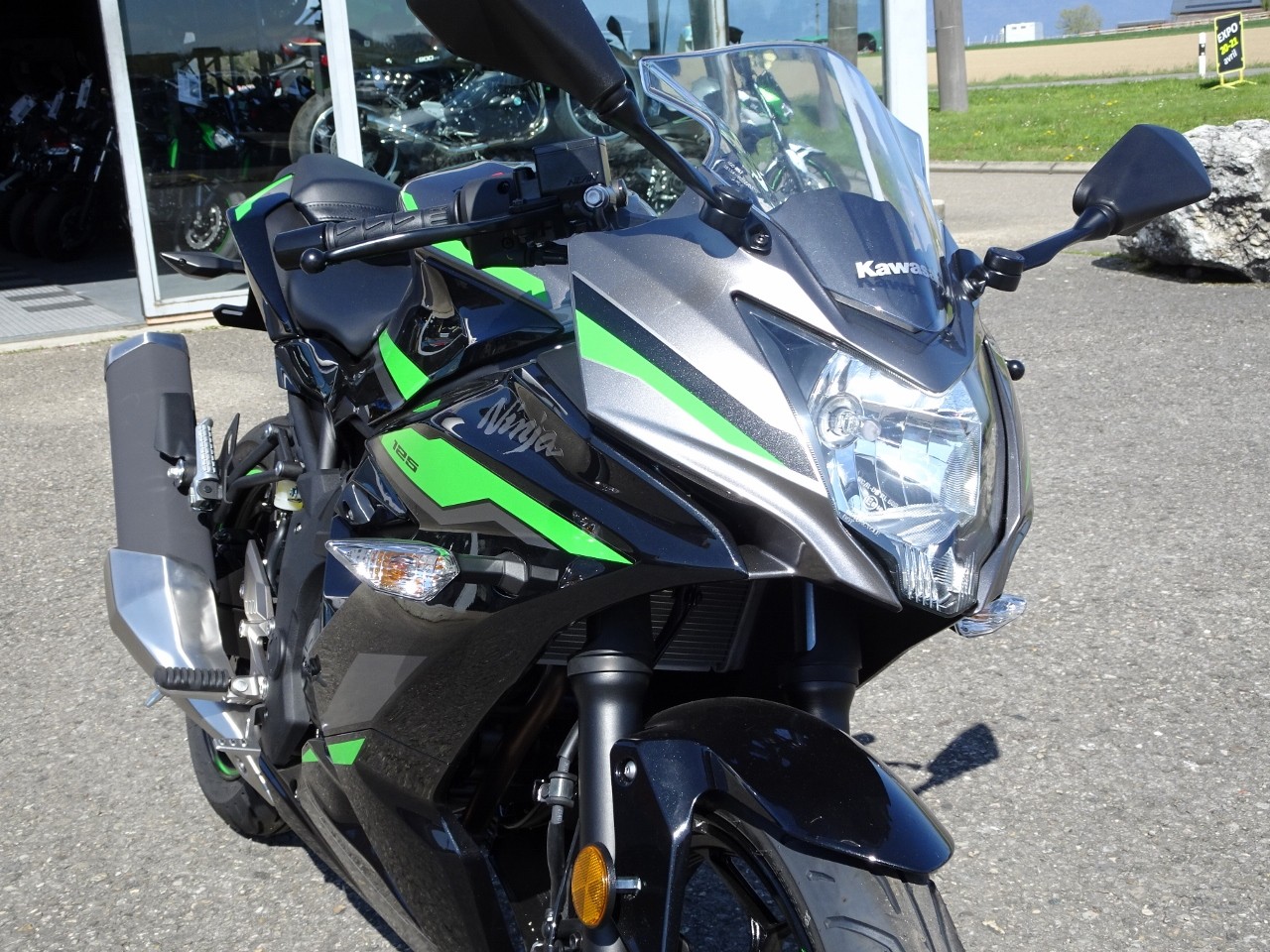 KAWASAKI Ninja 125-image-6