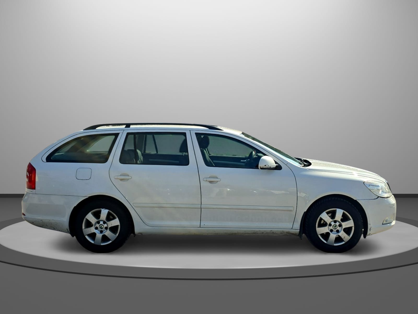SKODA Octavia Combi 1.6 TDI Adventure 4x4-image-15