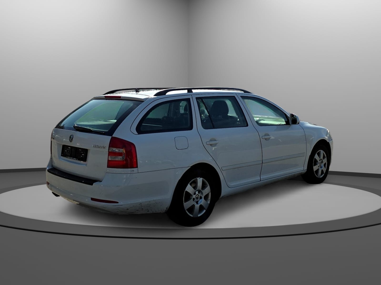 SKODA Octavia Combi 1.6 TDI Adventure 4x4-image-12