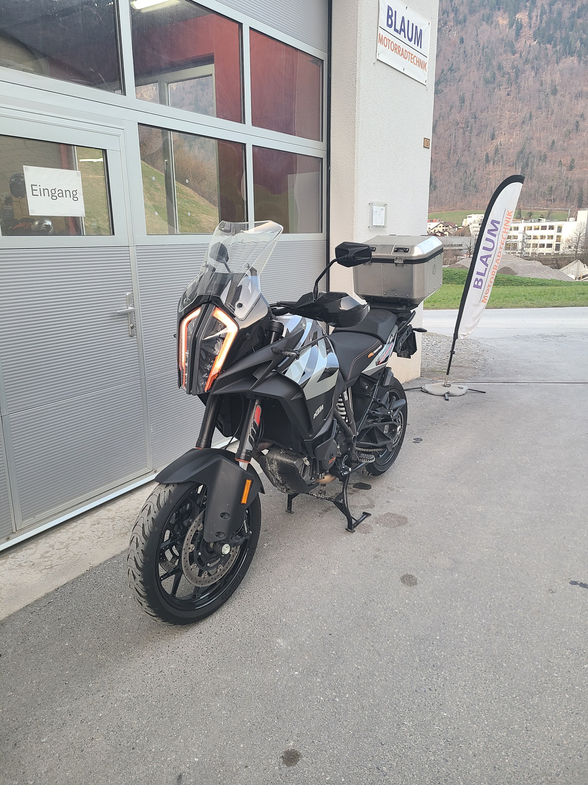 KTM 1290 Super Adventure S ABS-image-6