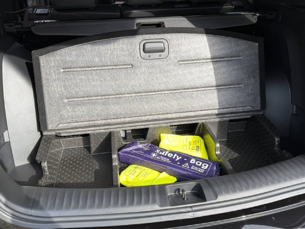 KGM-SsangYong Torres 1.5 T-Gdi Black Edition 4WD-image-15
