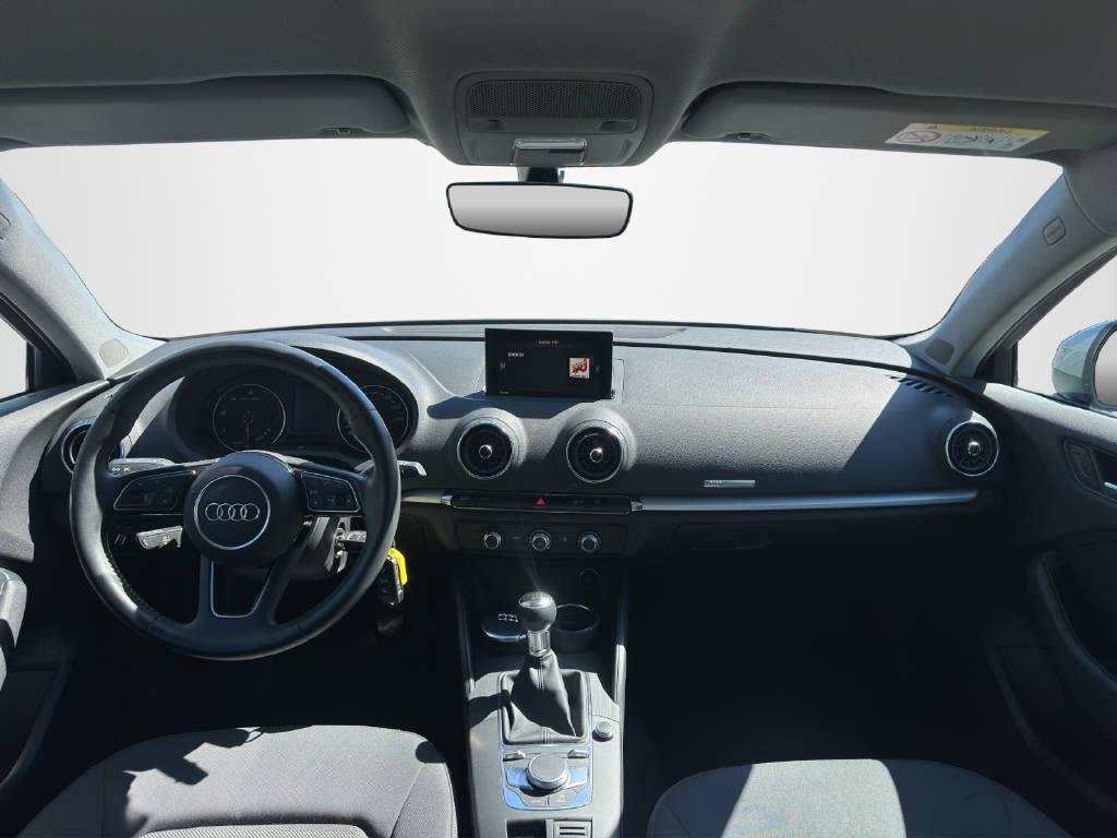 AUDI A3 Sportback 1.6 30 TDI-image-15
