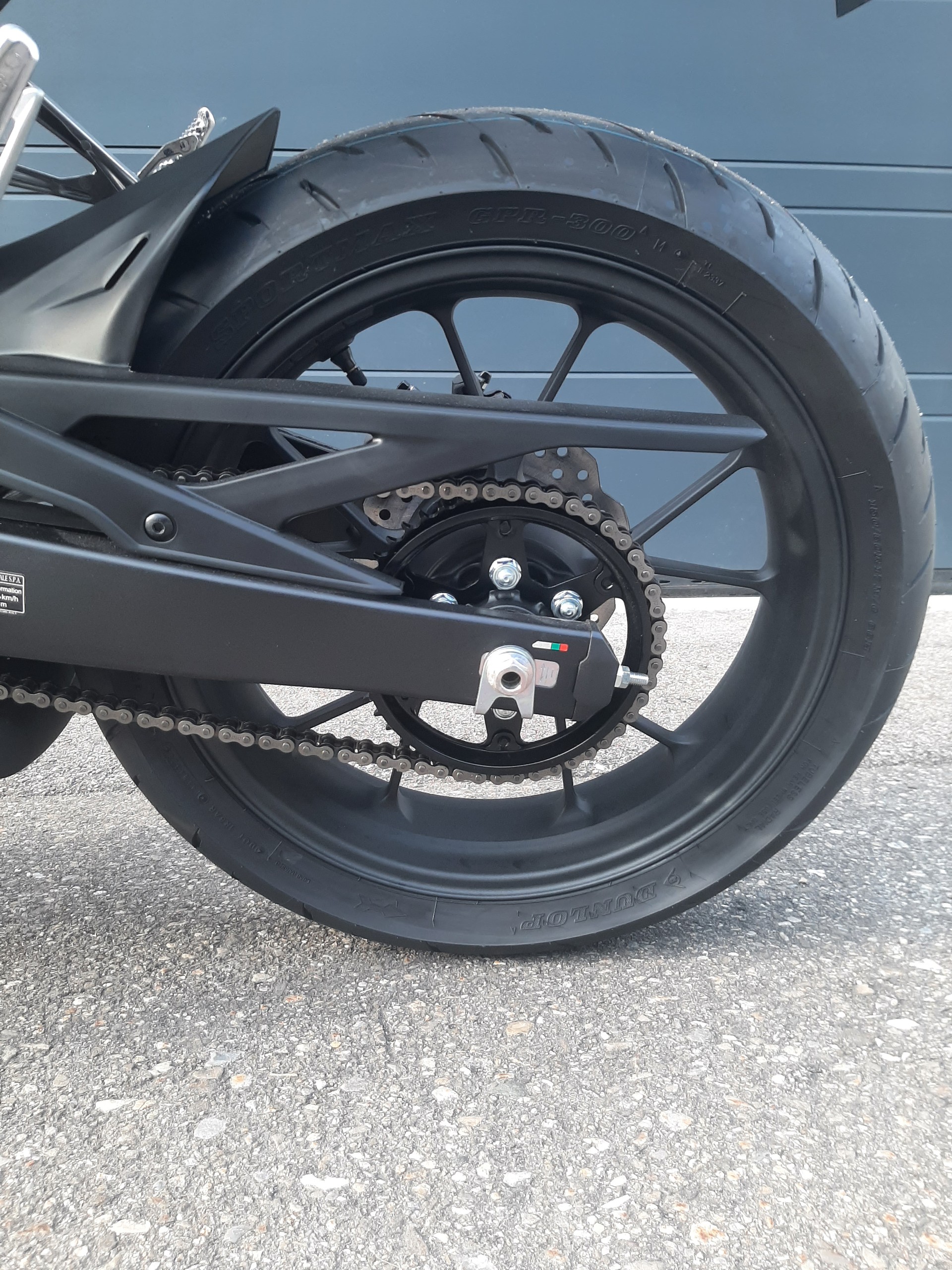 HONDA CB 125 R-image-4