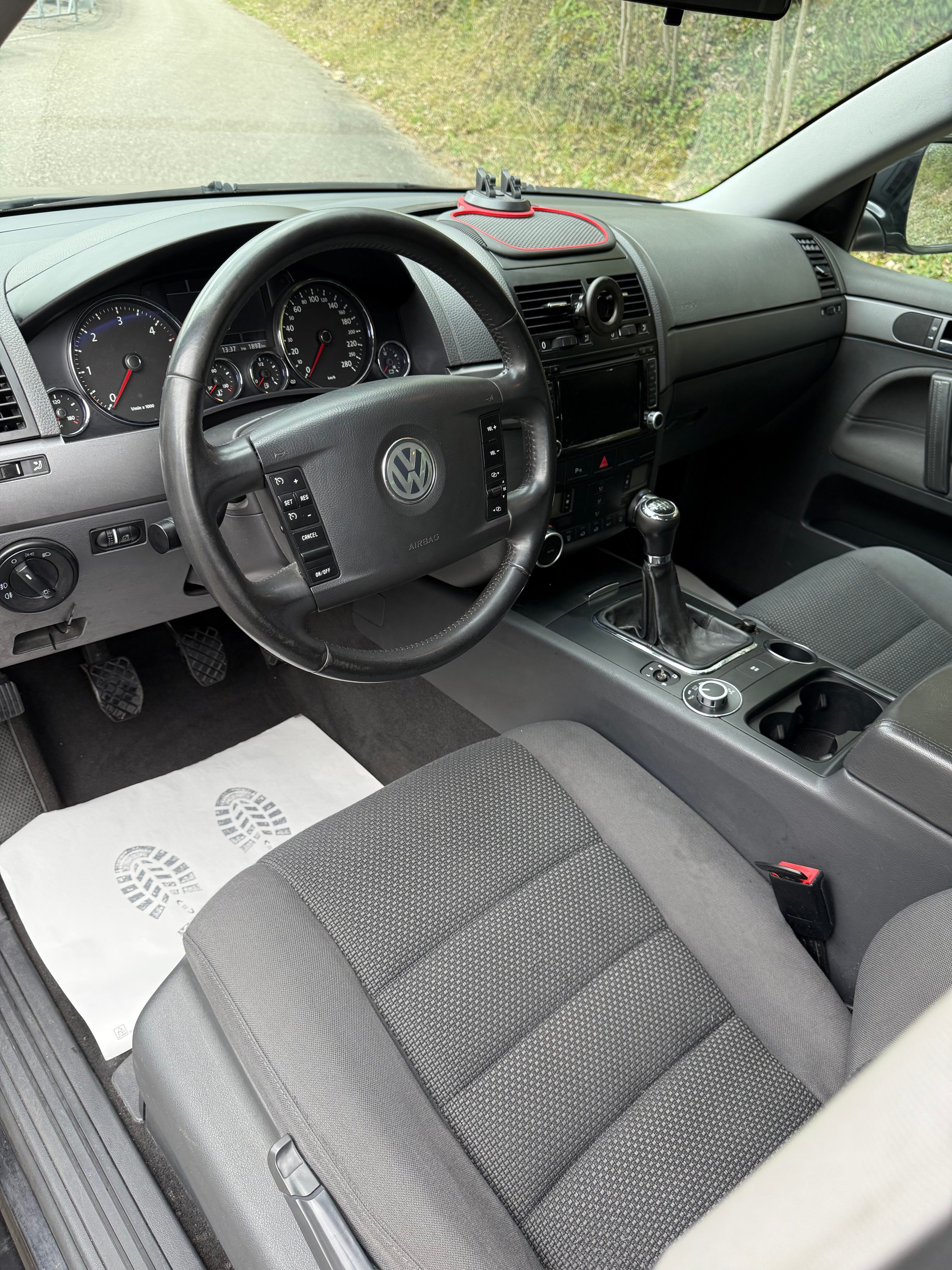 VW Touareg 3.0 TDI-image-9
