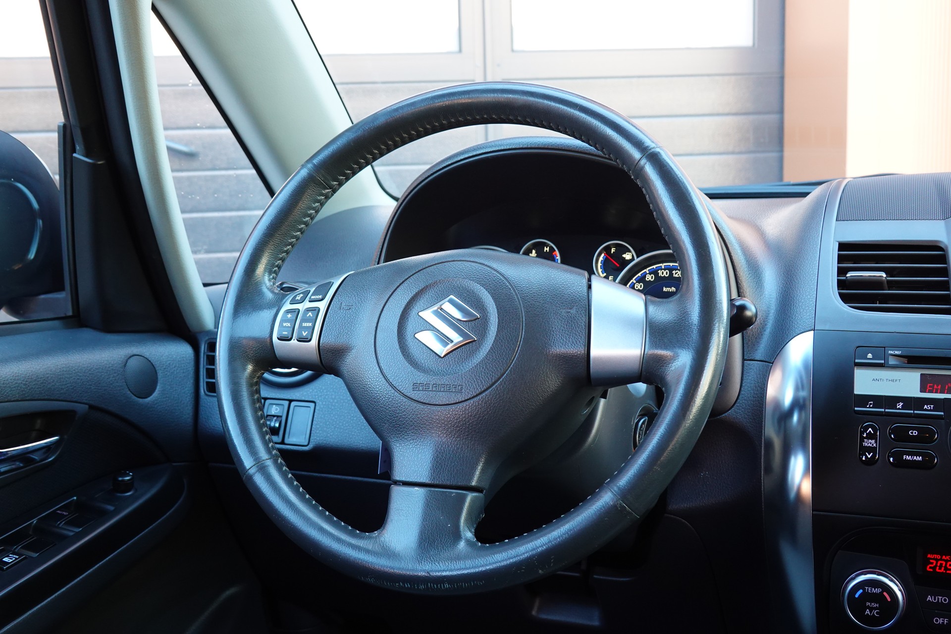 SUZUKI SX4 1.6 16V GL Top 4WD Automatic-image-12