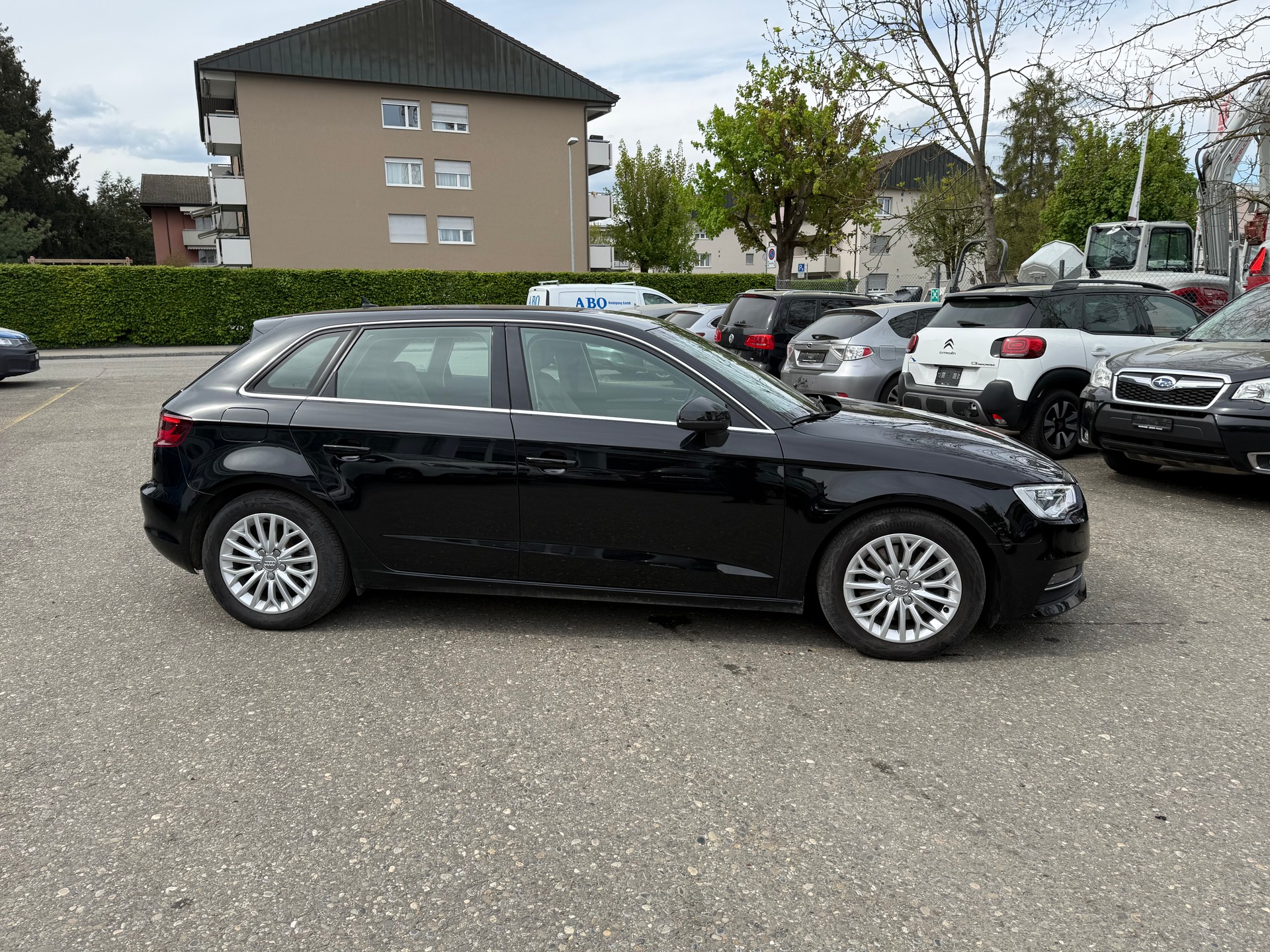 AUDI A3 Sportback 1.8 TFSI Ambiente quattro S-tronic-image-4