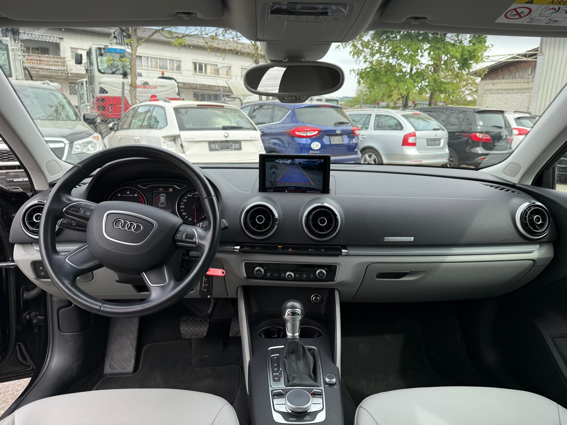 AUDI A3 Sportback 1.8 TFSI Ambiente quattro S-tronic-image-8