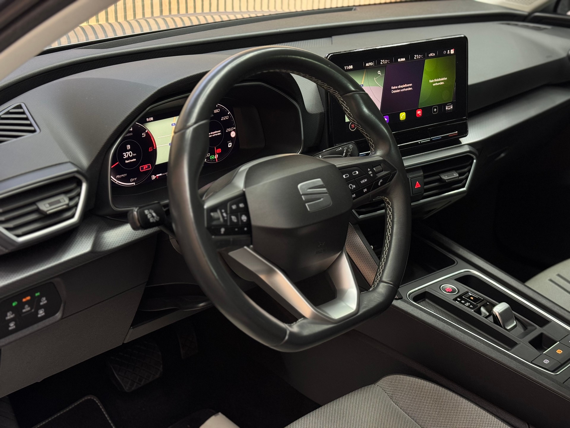 SEAT Leon ST 2.0 TDI Style DSG | 1 Jahr Garantie | CH-Fahrzeug | *ab CHF 199.-/ Monat*-image-10