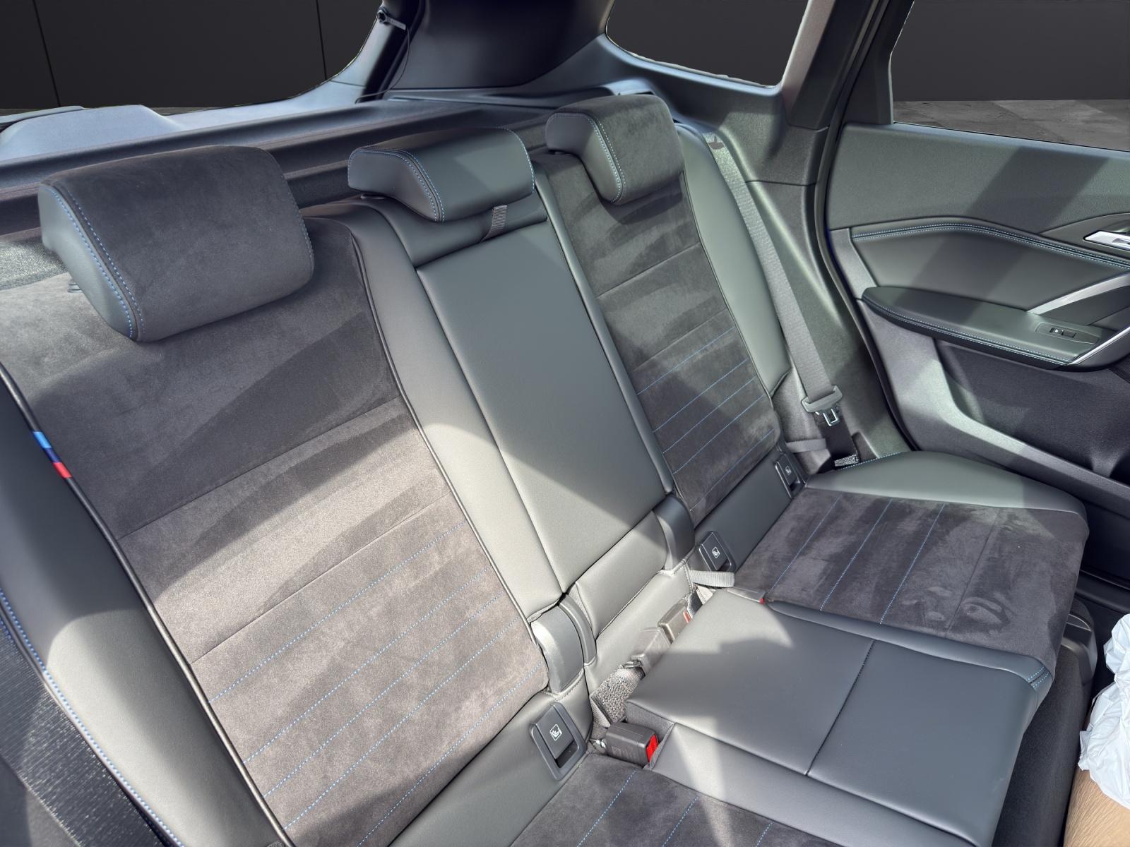 BMW X1 xDrive20d-image-11
