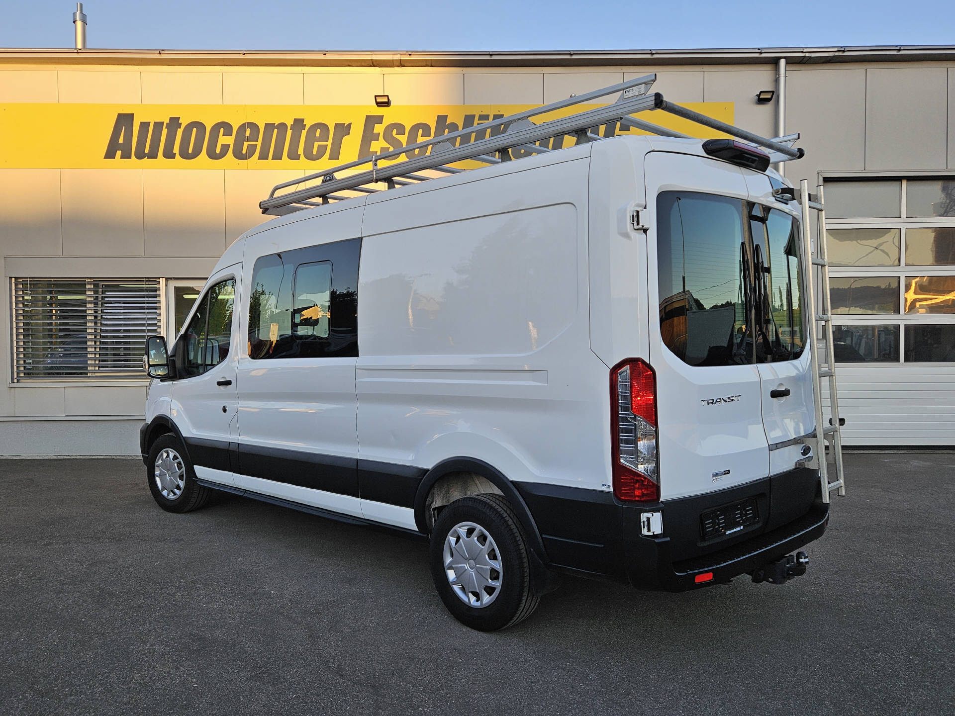 FORD Transit Van 350 L3H2 2.0 EcoBlue 130 Trend MHEV * 6- Plätzer * Tempomat * Klima * AHK * Dachträger *-image-4