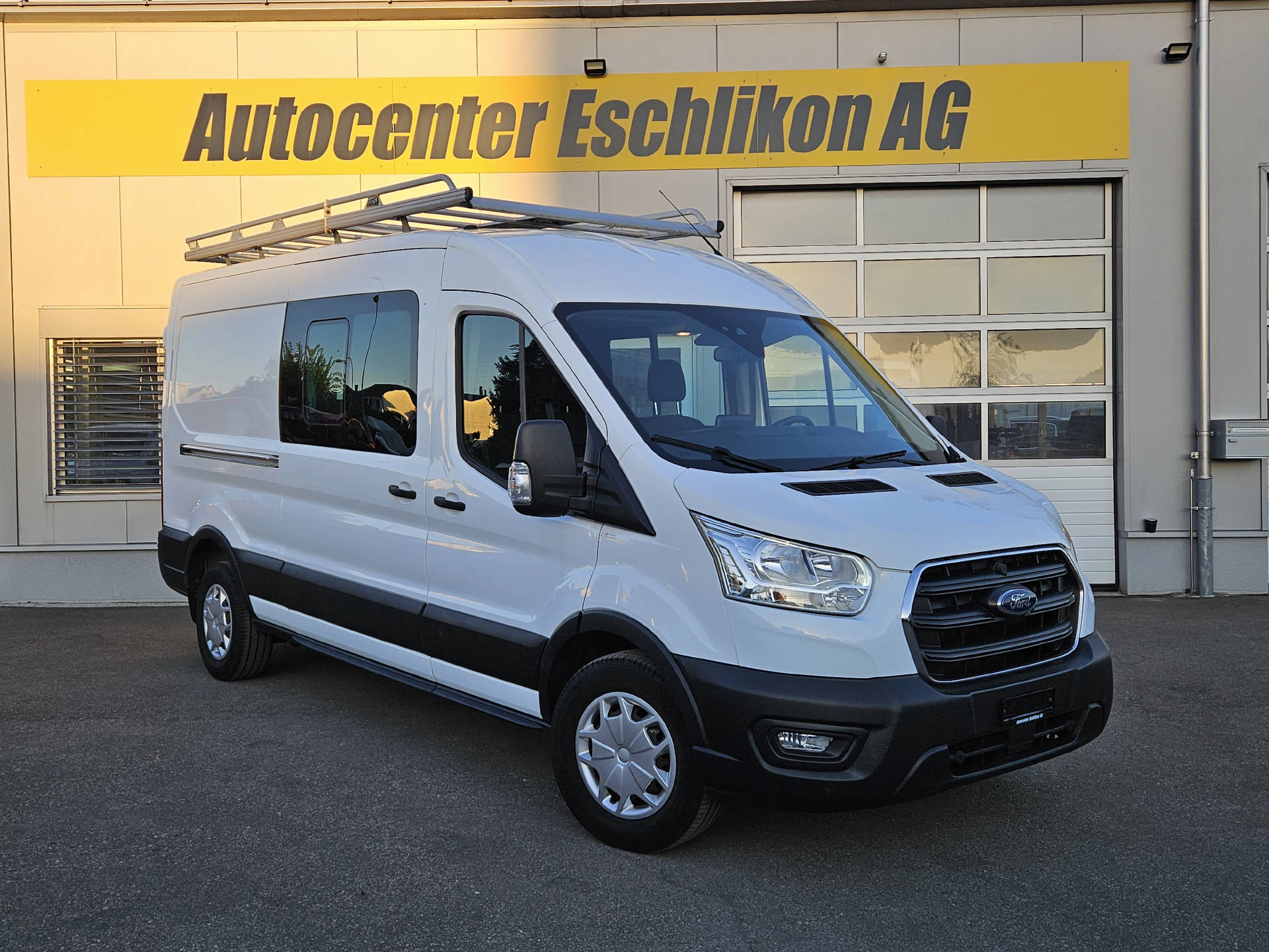 FORD Transit Van 350 L3H2 2.0 EcoBlue 130 Trend MHEV * 6- Plätzer * Tempomat * Klima * AHK * Dachträger *-showroom-element-1