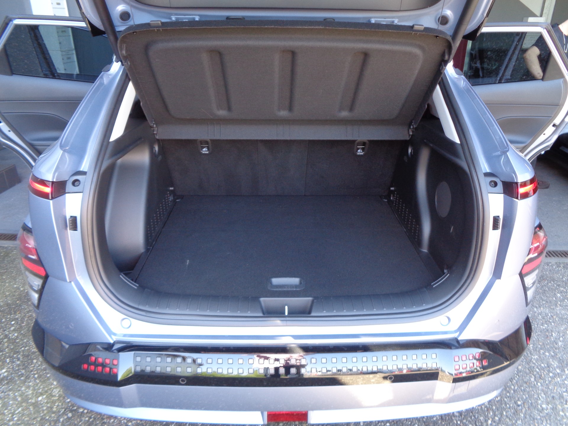 HYUNDAI Kona EV 65.4 kWh Vertex-image-15