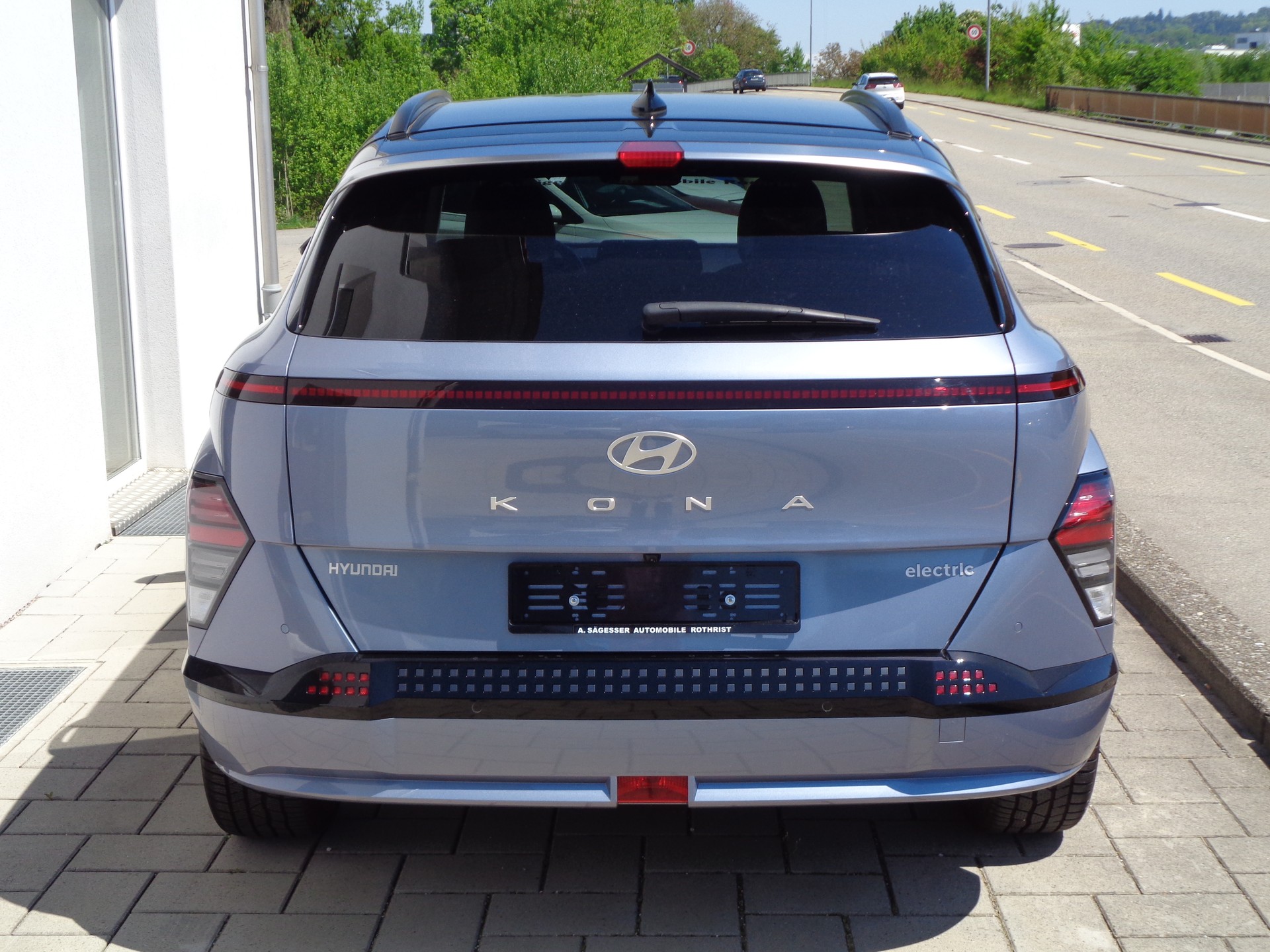 HYUNDAI Kona EV 65.4 kWh Vertex-image-5