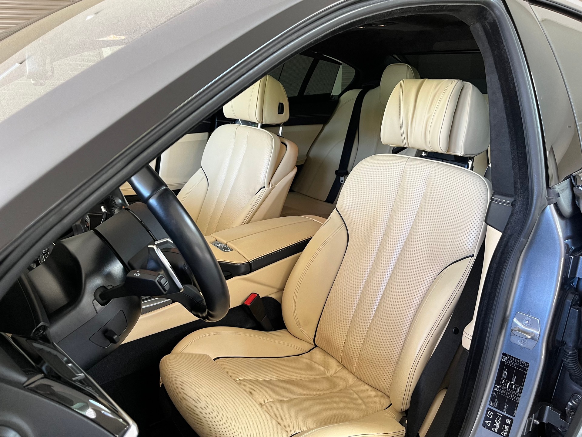 BMW 640d Gran Coupé xDrive-image-12