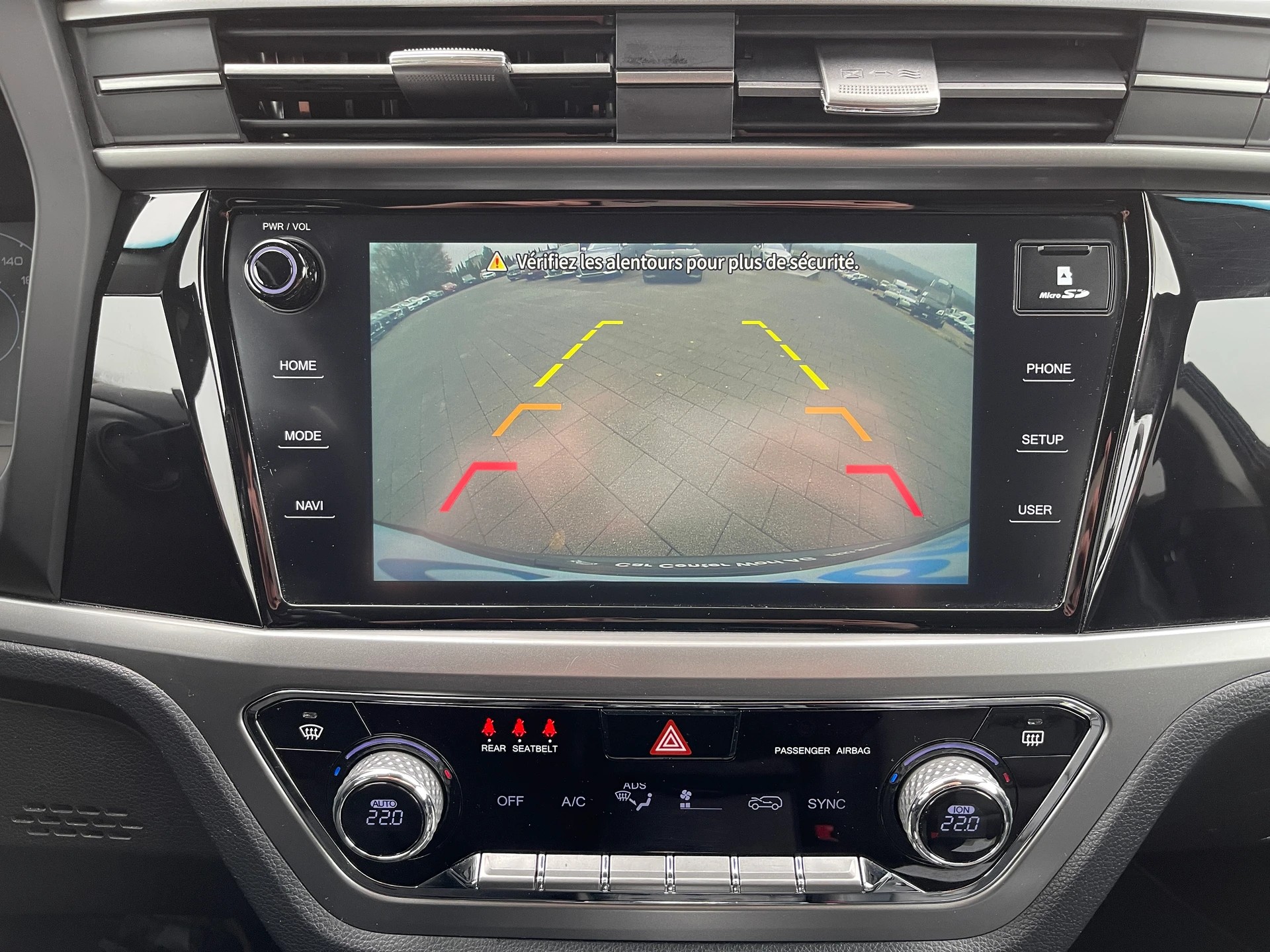 KGM-SsangYong Korando 1.6e Xdi Sapphire 4WD Automat-image-10