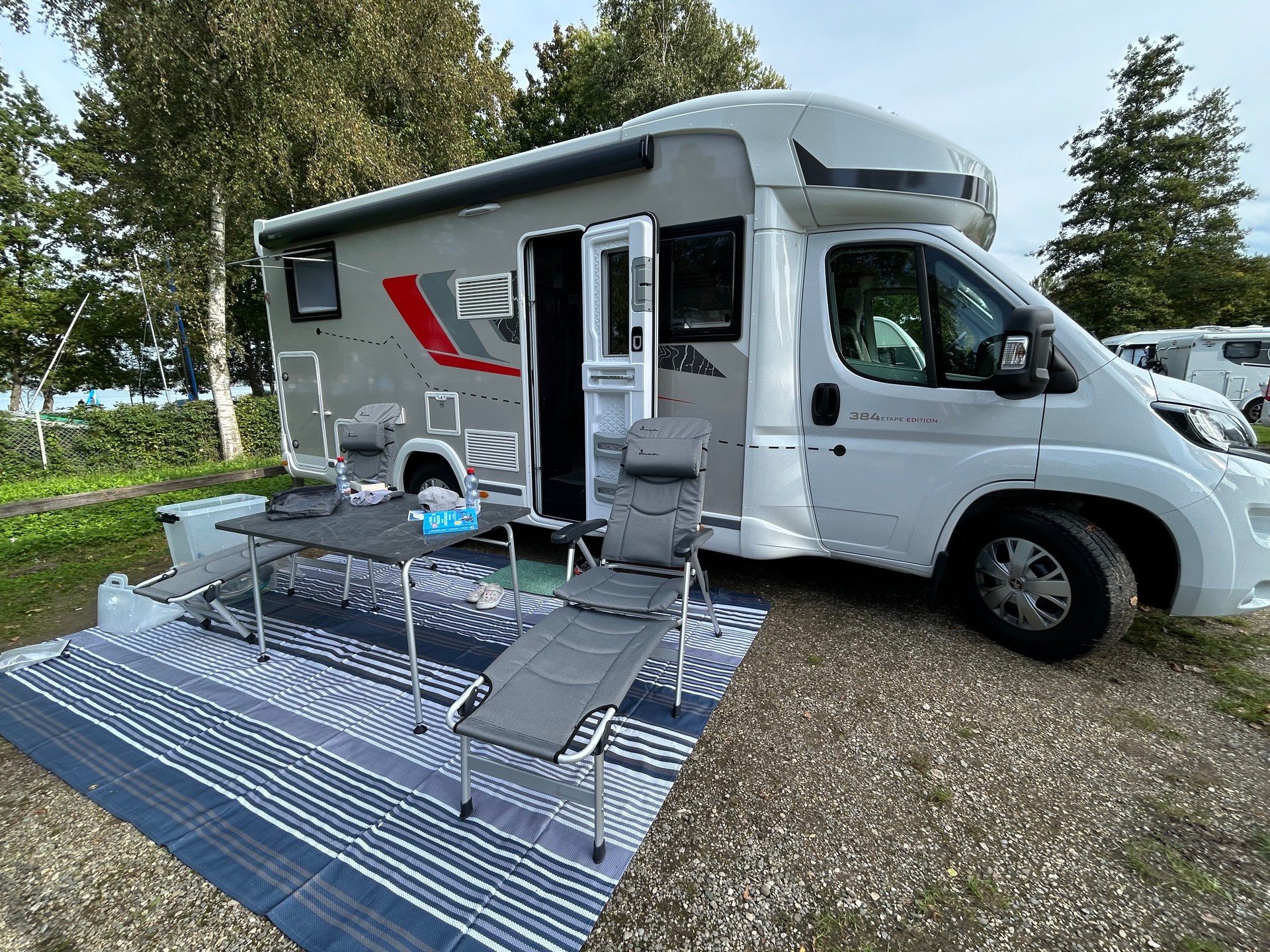 CHALLENGER ,Klimaanlage, Clesana C1 WC, Solarzellen, Neuwertiger Zustand, nur 2500 km