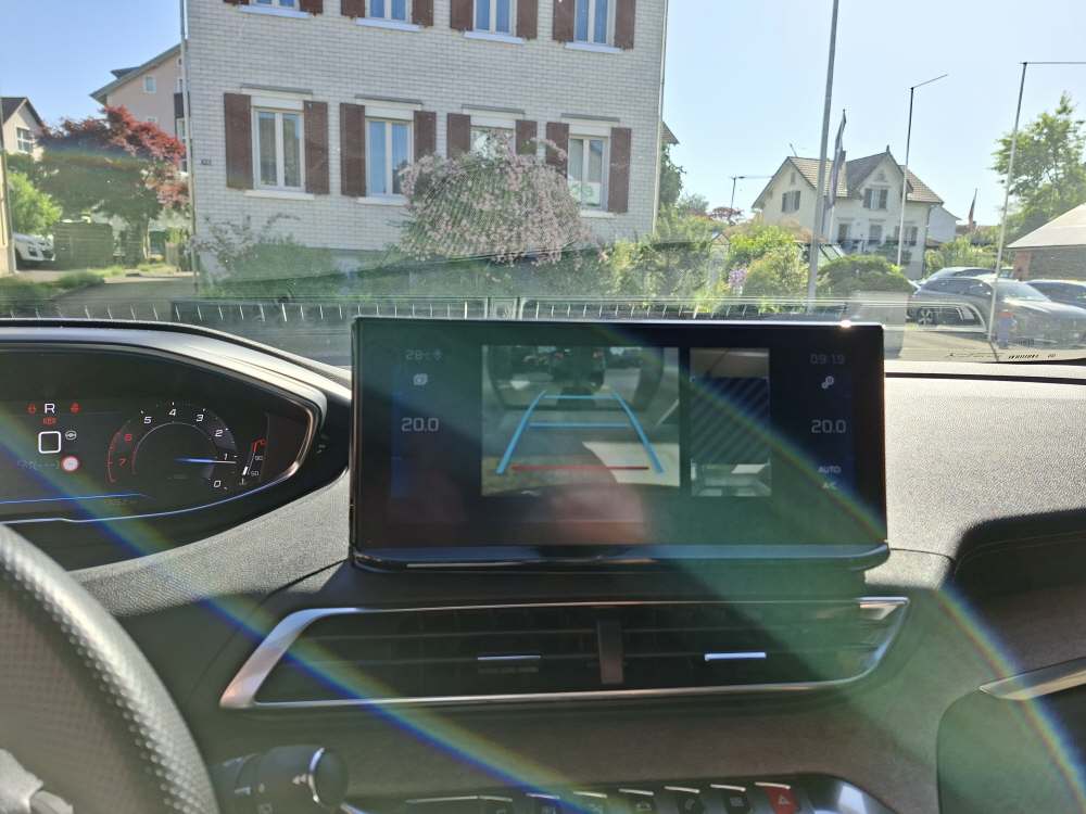 PEUGEOT 5008 1.6 PureTech GT Pack-image-16