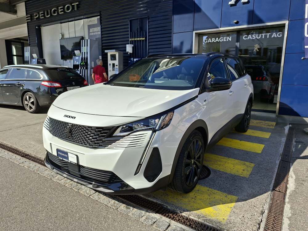 PEUGEOT 5008 1.6 PureTech GT Pack
