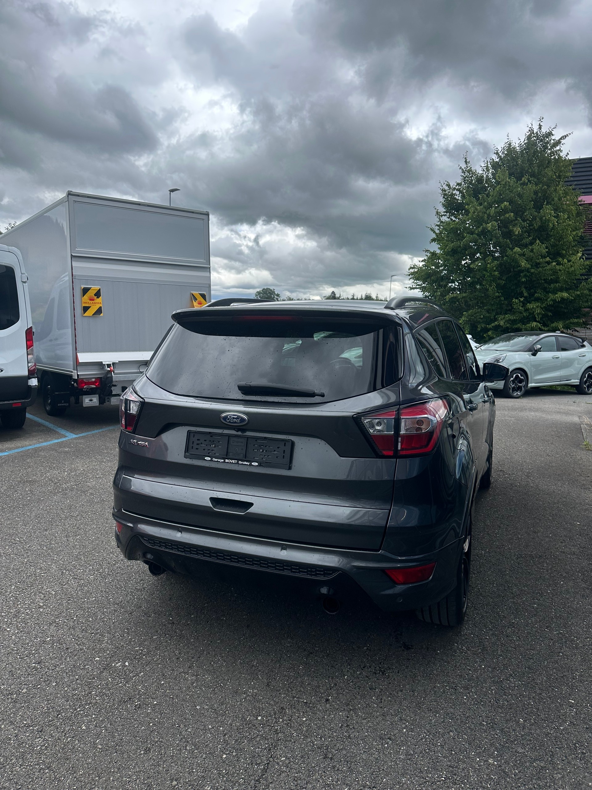 FORD Kuga 2.0 TDCi 120 ST-Line FPS-image-5