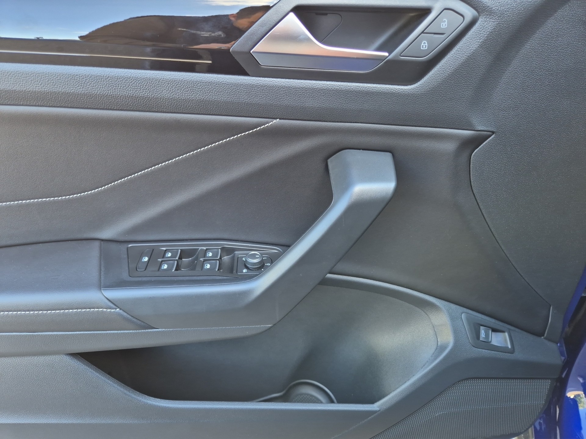 VW T-Roc 2.0 TSI R-Line DSG 4Motion-image-13
