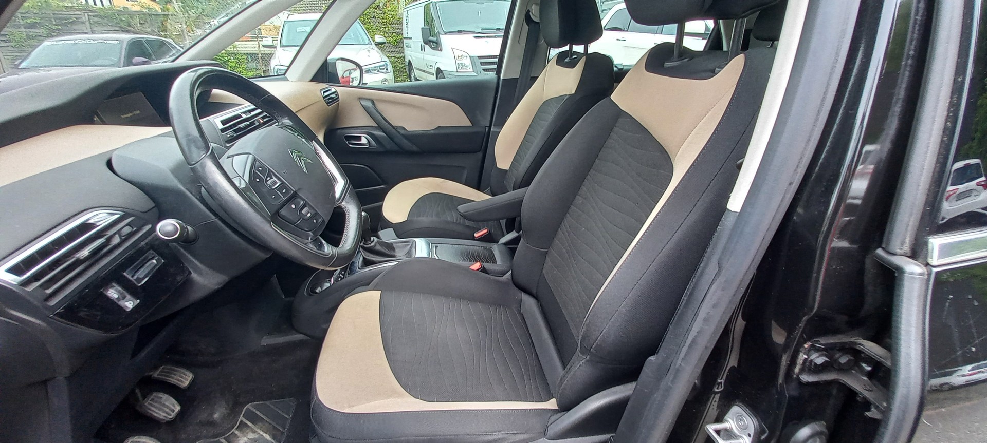 CITROEN C4 Picasso 1.6i 16V THP Exclusive-image-12