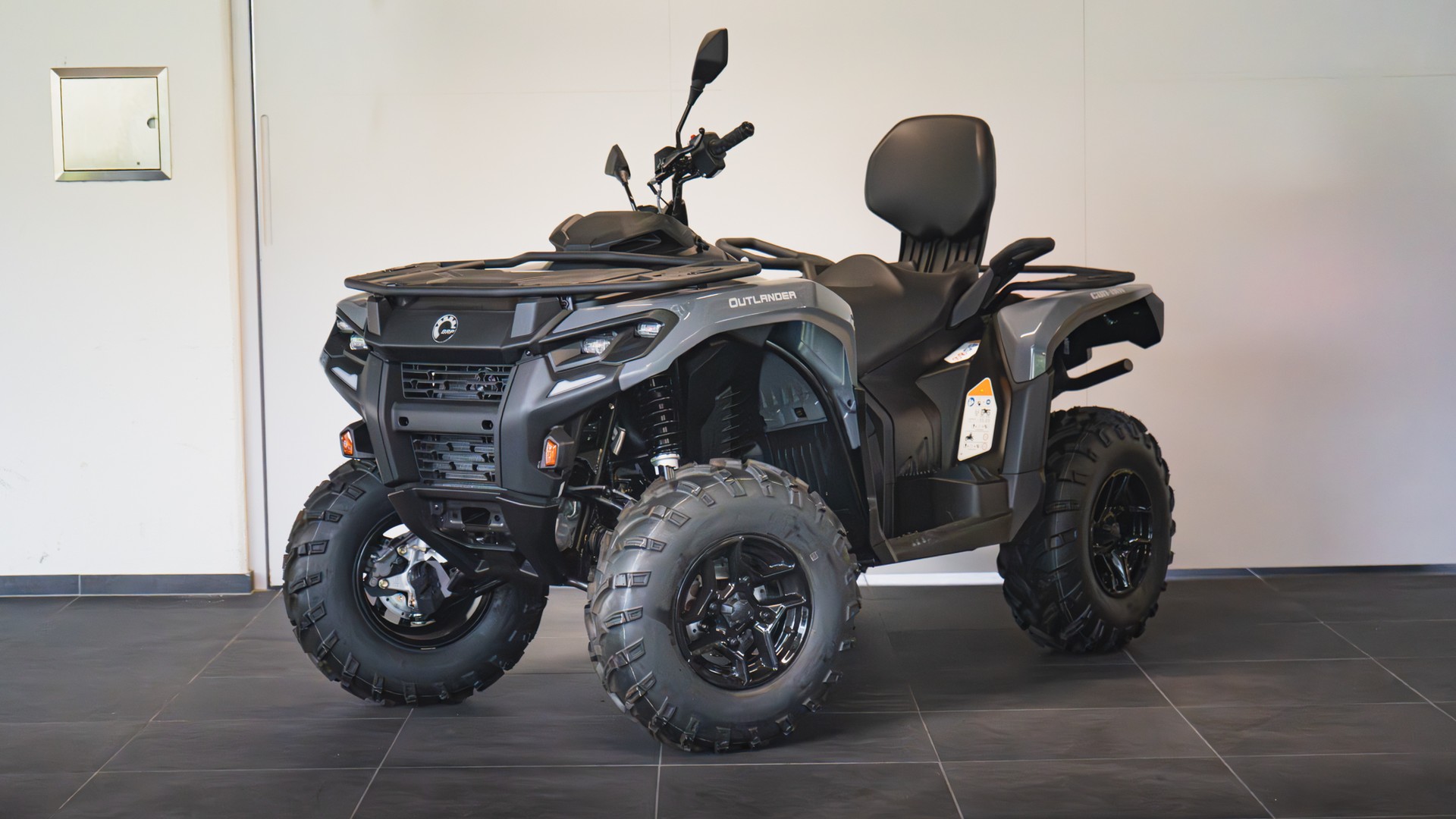 CAN-AM 700 Max DPS ABS T-image-0