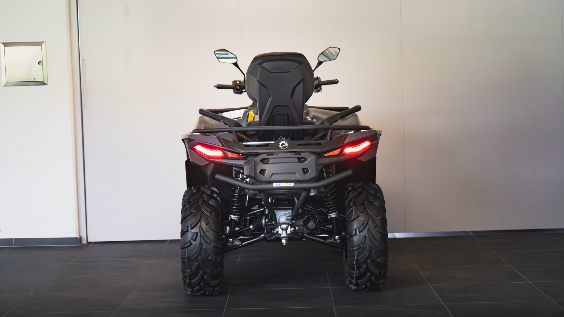 CAN-AM 700 Max DPS ABS T-image-3