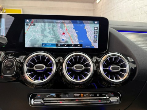 MERCEDES-BENZ B 200 Night Star 7G-DCT-image-9